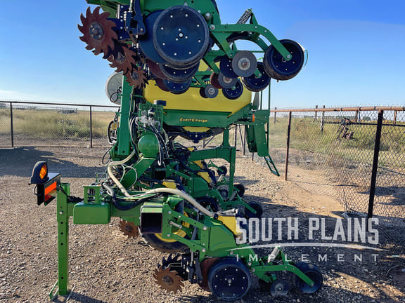 2020 John Deere DR12X Equipment Image0