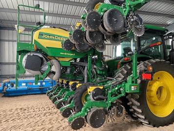 Main image John Deere DR12X