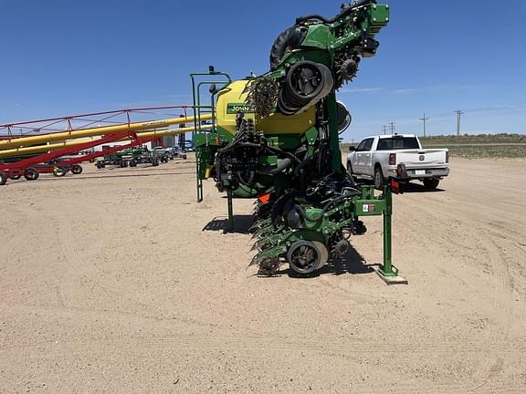 Image of John Deere DR16 equipment image 4