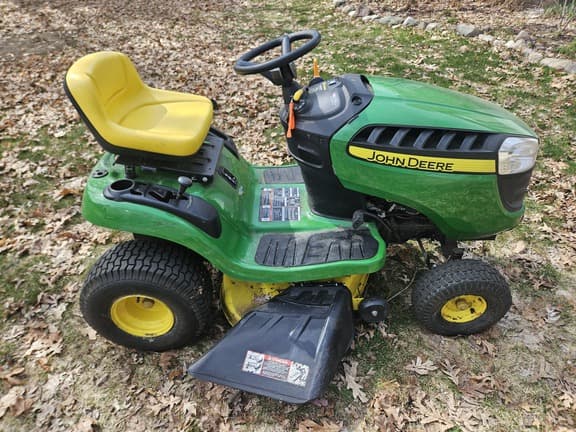 Image of John Deere E100 equipment image 4