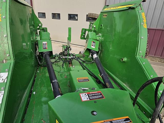 Image of John Deere E12 equipment image 1