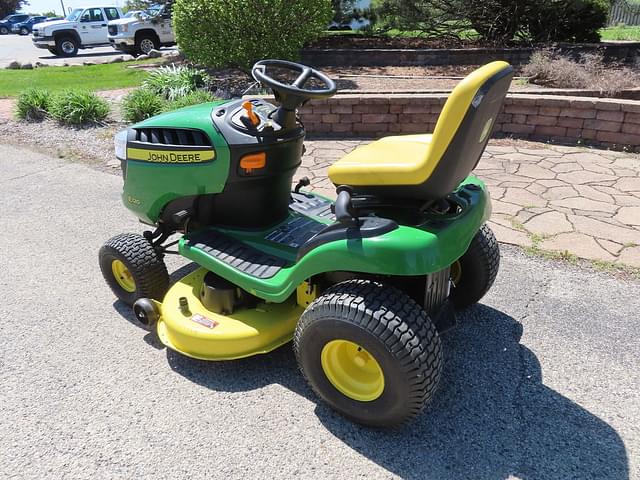 Image of John Deere E120 equipment image 3