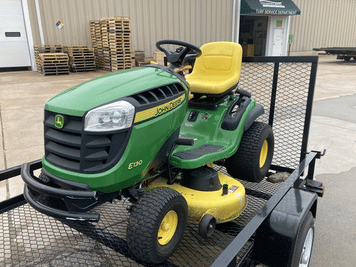 Main image John Deere E130