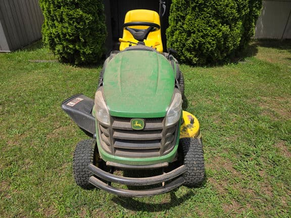 Image of John Deere E130 Primary image