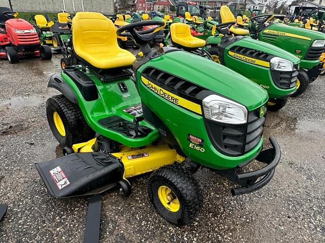 Image of John Deere E160 equipment image 3