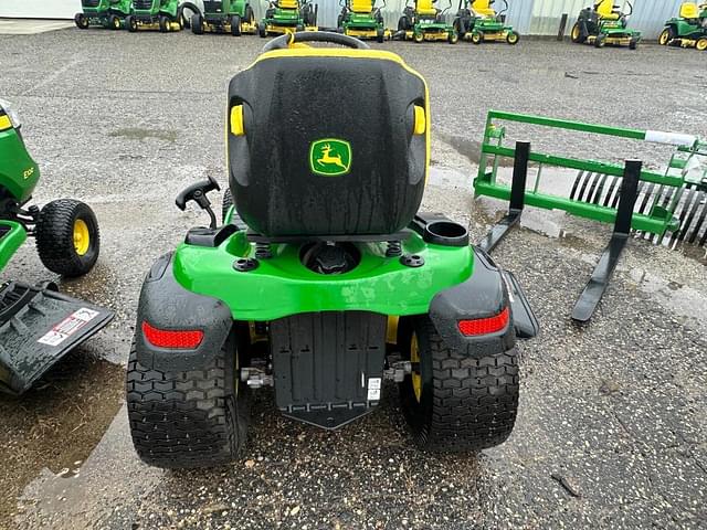 Image of John Deere E160 equipment image 4