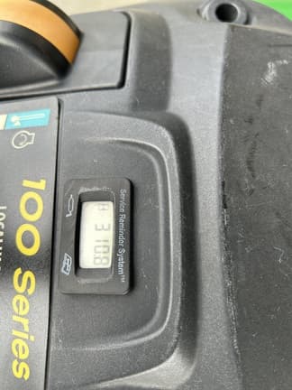 Image of John Deere E170 equipment image 3