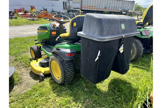 Image of John Deere E180 equipment image 2