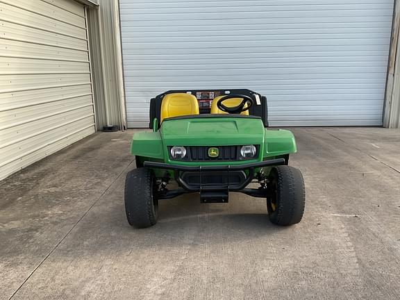 Image of John Deere Gator TE 4x2 equipment image 4