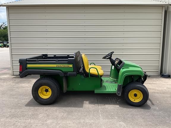 Image of John Deere Gator TE 4x2 equipment image 1
