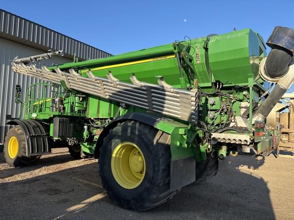 Image of John Deere F4365 equipment image 2