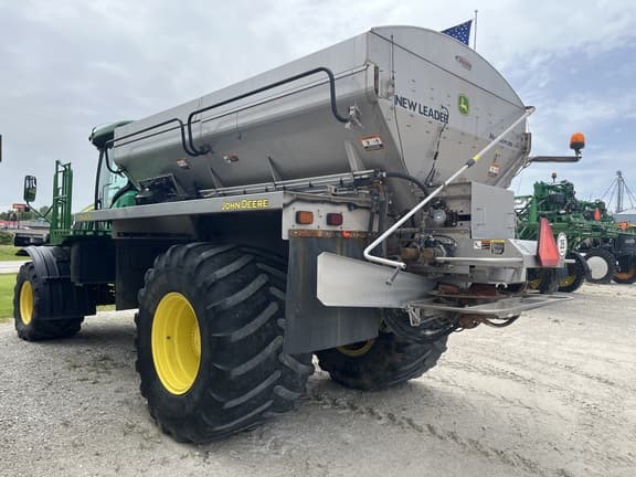 Image of John Deere F4365 equipment image 4