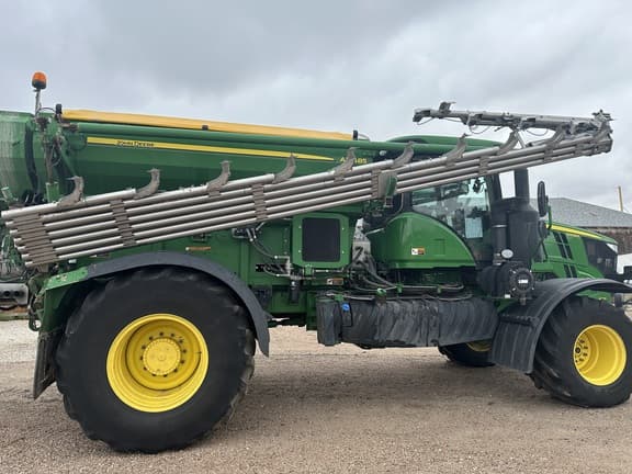 Image of John Deere F4365 equipment image 4