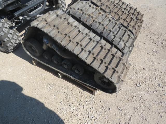 Image of John Deere Gator equipment image 2