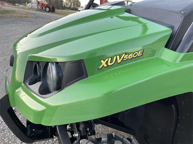 Image of John Deere XUV 560E equipment image 3