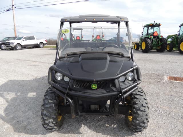 Image of John Deere Gator XUV 590M equipment image 4
