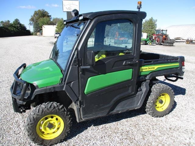 2020 John Deere Gator XUV 835M Equipment Image0