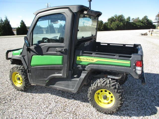 Image of John Deere XUV 835M equipment image 4