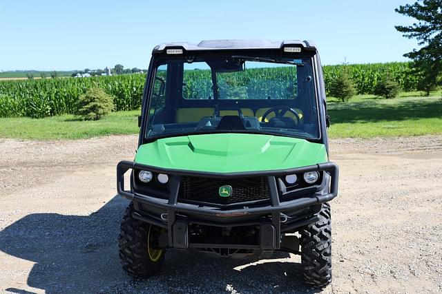 Image of John Deere XUV 835M equipment image 1