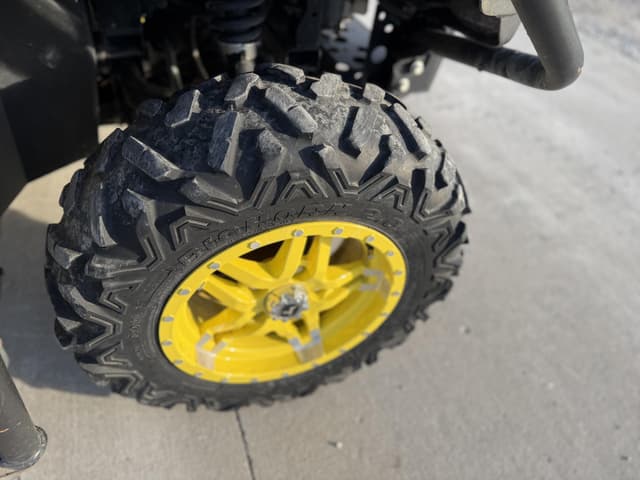 Image of John Deere XUV 835R equipment image 4