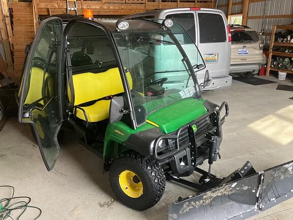 Image of John Deere HPX815E equipment image 2