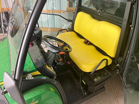 Image of John Deere HPX815E equipment image 4