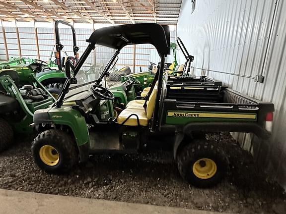 Image of John Deere HPX815E equipment image 2