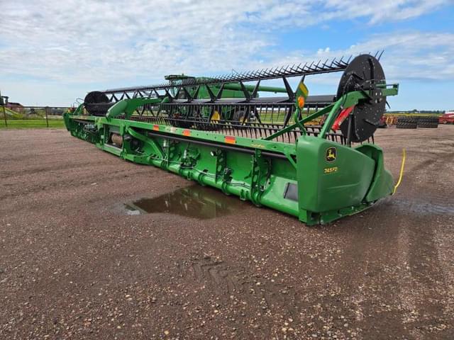 Image of John Deere 745FD equipment image 2