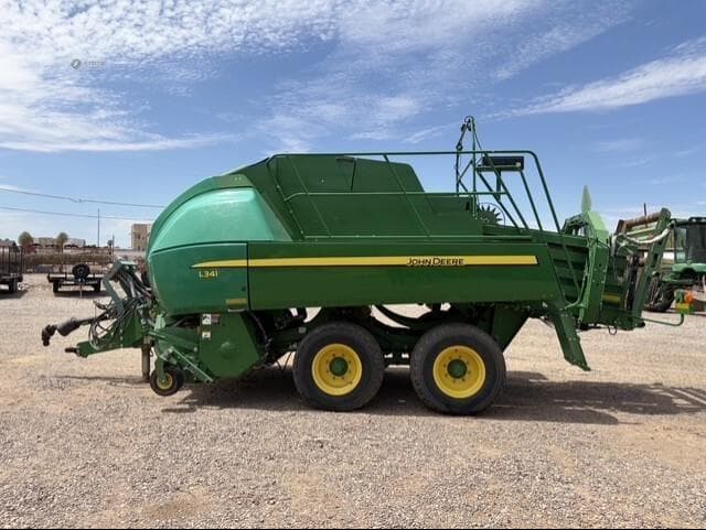Image of John Deere L341 equipment image 1
