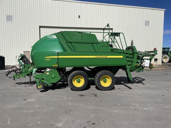 Image of John Deere L341 equipment image 2