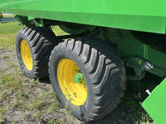 Image of John Deere L341 equipment image 4