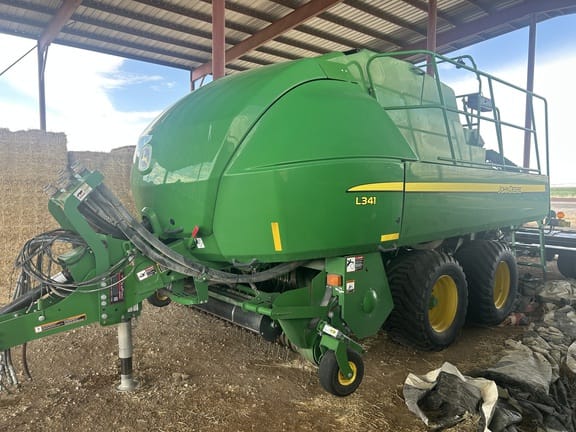 2020 John Deere L341 Equipment Image0