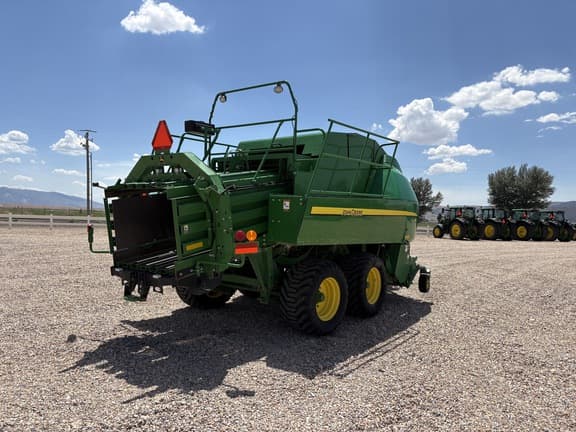 Image of John Deere L341 equipment image 4
