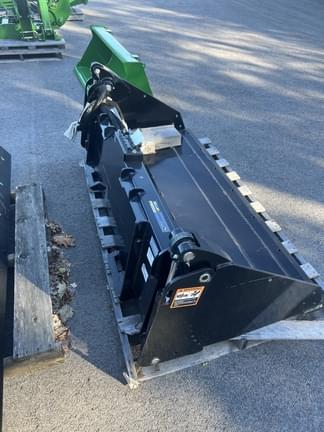 Image of John Deere MP72B Image 0