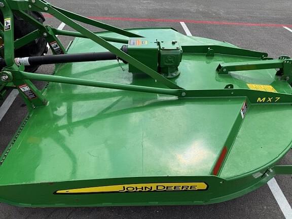 Image of John Deere MX7 equipment image 2