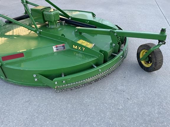 Image of John Deere MX7 equipment image 4