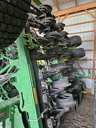 Image of John Deere N530C equipment image 2