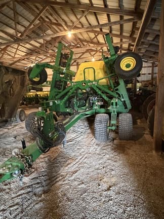 Image of John Deere N530C equipment image 2