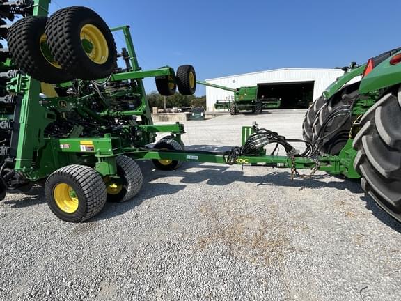 Image of John Deere N530C equipment image 3