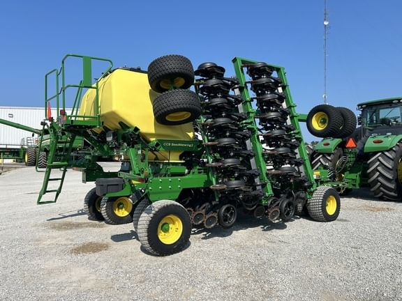 2020 John Deere N530C Equipment Image0