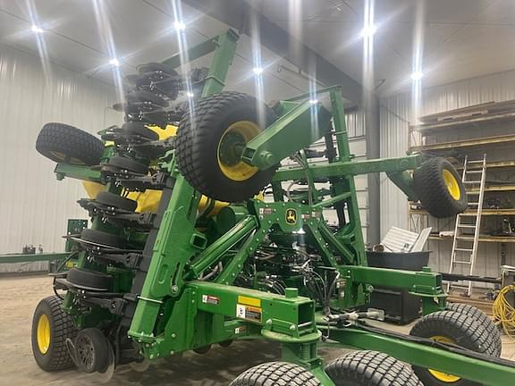 Image of John Deere N530C Primary image