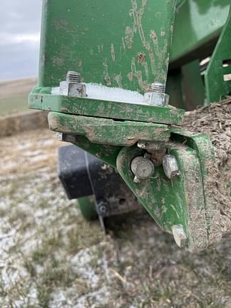 Image of John Deere N536C equipment image 3