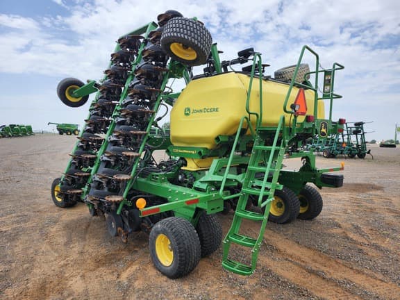 Image of John Deere N540C equipment image 2