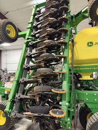 Image of John Deere N540C equipment image 4