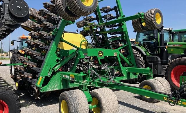 Image of John Deere N540C equipment image 1