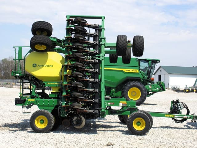 Image of John Deere N540C equipment image 4