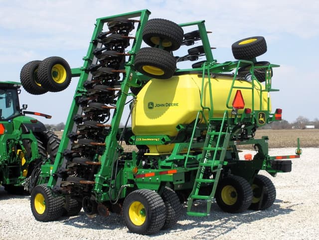 Image of John Deere N540C equipment image 2