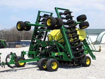 Main image John Deere N540C