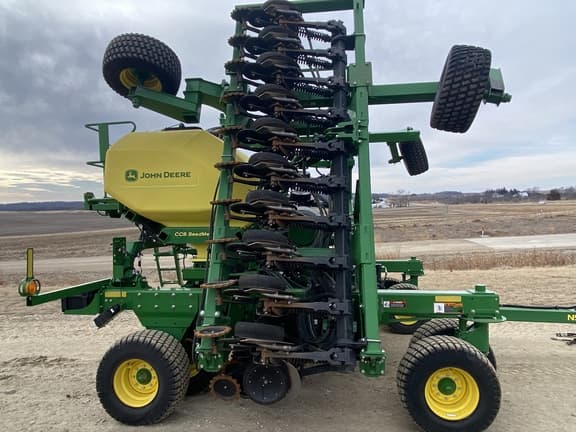 Image of John Deere N540C equipment image 3