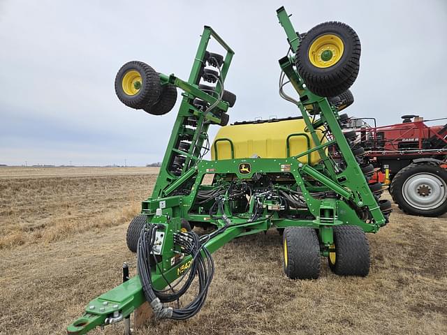 Image of John Deere N542C equipment image 2